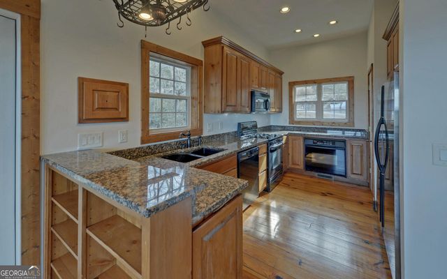 990 Hickory Nut Mountain, Tallulah Falls, GA 30573