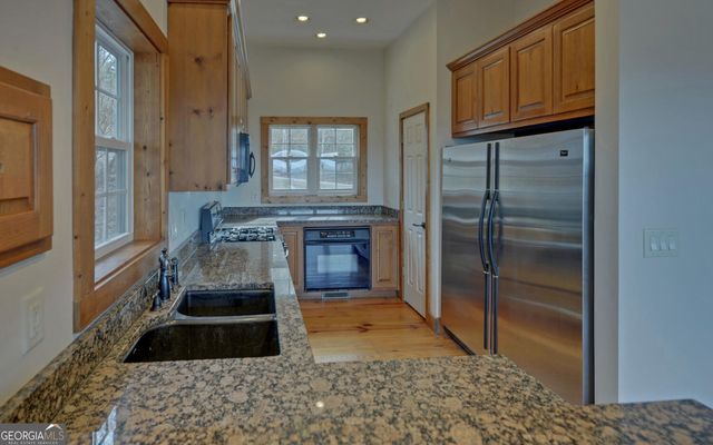 990 Hickory Nut Mountain, Tallulah Falls, GA 30573