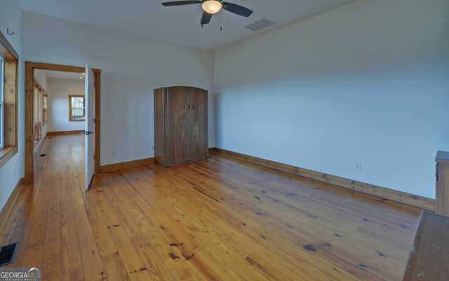 990 Hickory Nut Mountain, Tallulah Falls, GA 30573