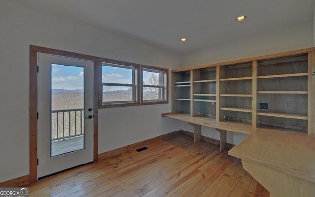 990 Hickory Nut Mountain, Tallulah Falls, GA 30573