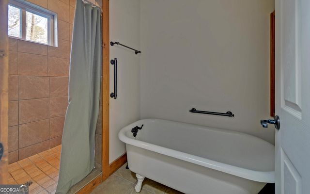 990 Hickory Nut Mountain, Tallulah Falls, GA 30573