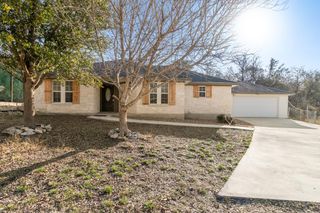 214 Willow Lane, Ingram, TX 78025