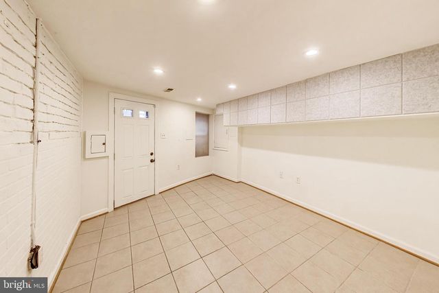704 RHODE ISLAND AVE NW, Washington, DC 20001