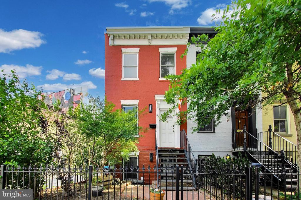 704 RHODE ISLAND AVE NW, Washington, DC 20001