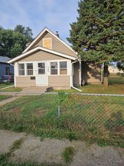 132 E 29th Street, Des Moines, IA 50317