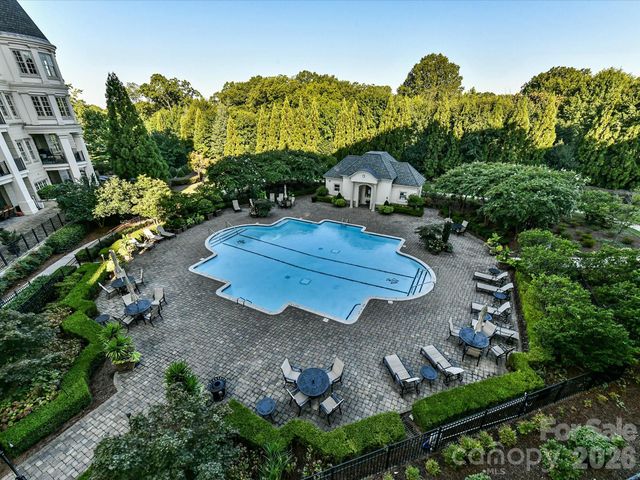 2823 Providence Road 338, Charlotte, NC 28211