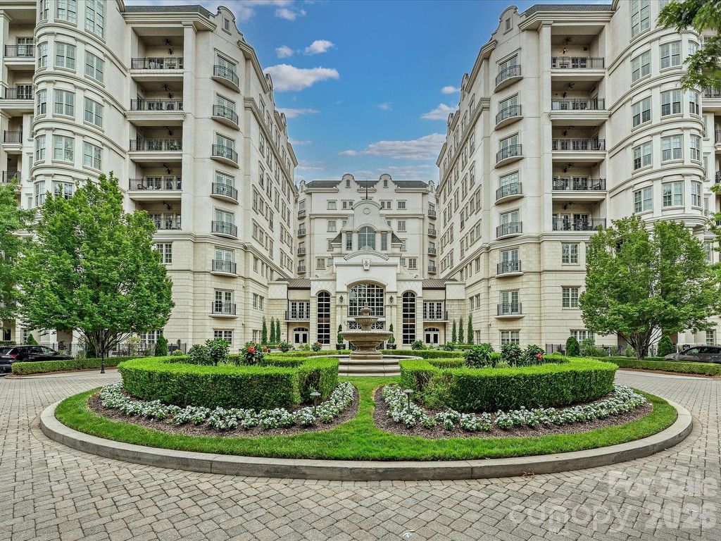 2823 Providence Road 338, Charlotte, NC 28211