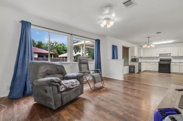 2129 Jester Farms RD, Round Rock, TX 78664