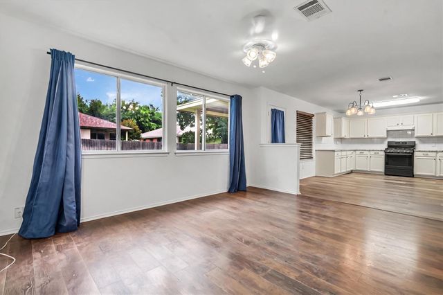 2129 Jester Farms RD, Round Rock, TX 78664