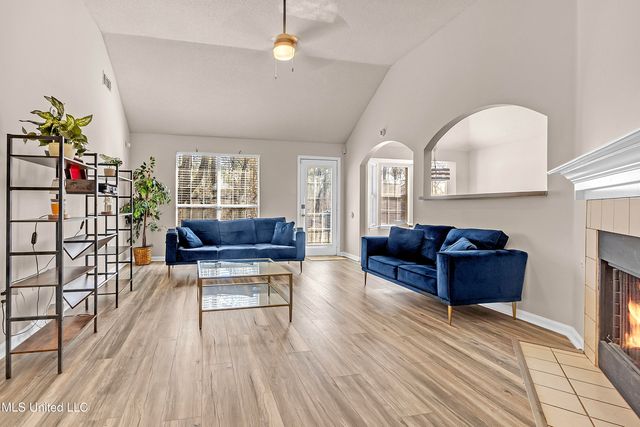 6108 Kingsview Drive, Horn Lake, MS 38637