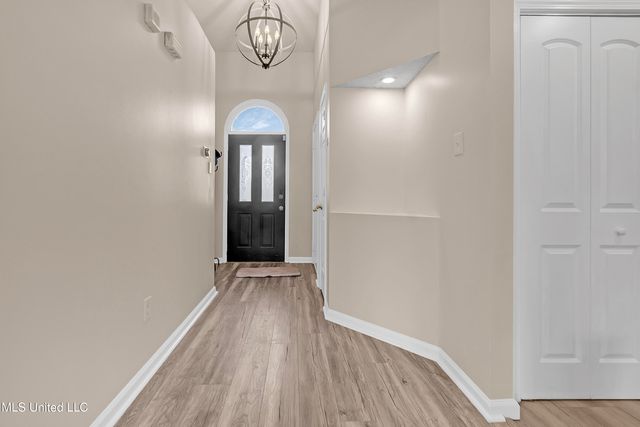 6108 Kingsview Drive, Horn Lake, MS 38637