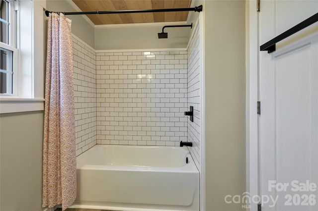 241 Sherrill Lane, Canton, NC 28716