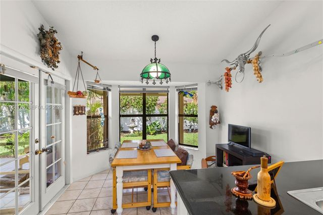 287 NW 37th Way, Deerfield Beach, FL 33442