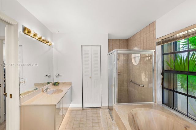 287 NW 37th Way, Deerfield Beach, FL 33442