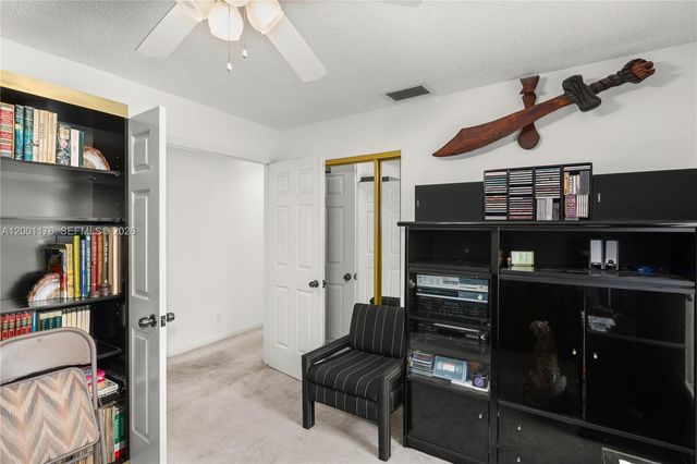 287 NW 37th Way, Deerfield Beach, FL 33442