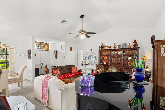 287 NW 37th Way, Deerfield Beach, FL 33442