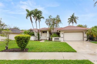 287 NW 37th Way, Deerfield Beach, FL 33442
