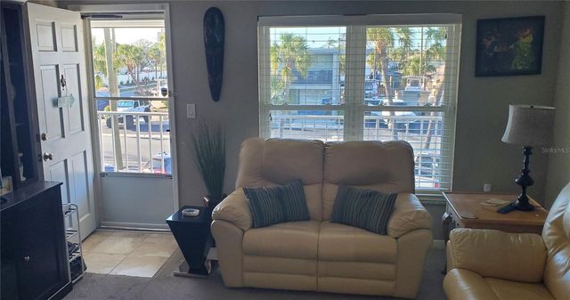 680 71ST AVENUE 12, St Pete Beach, FL 33706