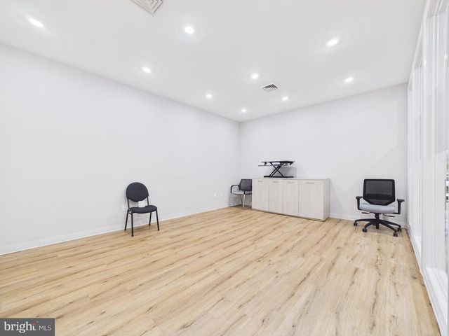 6713-15 OGONTZ AVE, Philadelphia, PA 19126