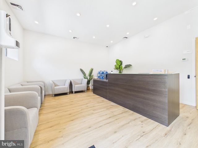 6713-15 OGONTZ AVE, Philadelphia, PA 19126
