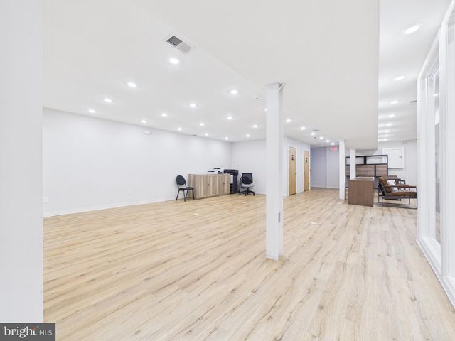 6713-15 OGONTZ AVE, Philadelphia, PA 19126