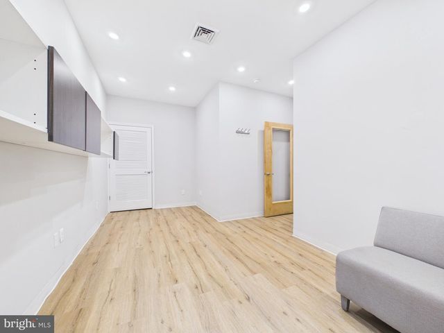 6713-15 OGONTZ AVE, Philadelphia, PA 19126