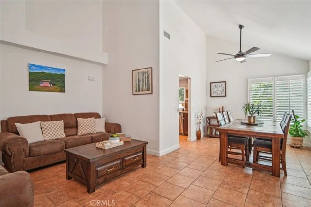 4 Via Joaquin, Rancho Santa Margarita, CA 92688