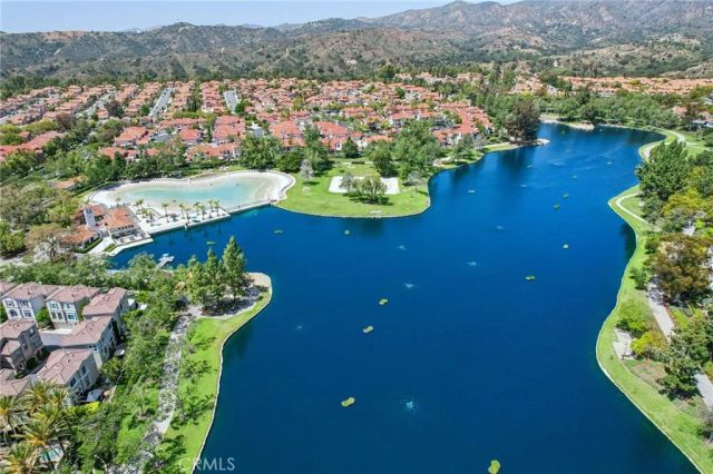 4 Via Joaquin, Rancho Santa Margarita, CA 92688