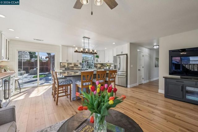 6172 6172 Everglades Ct, Pleasanton, CA 94588