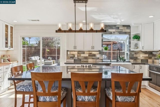 6172 6172 Everglades Ct, Pleasanton, CA 94588