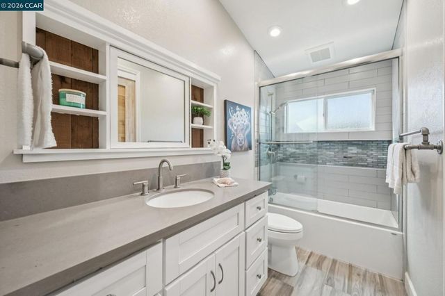 6172 6172 Everglades Ct, Pleasanton, CA 94588