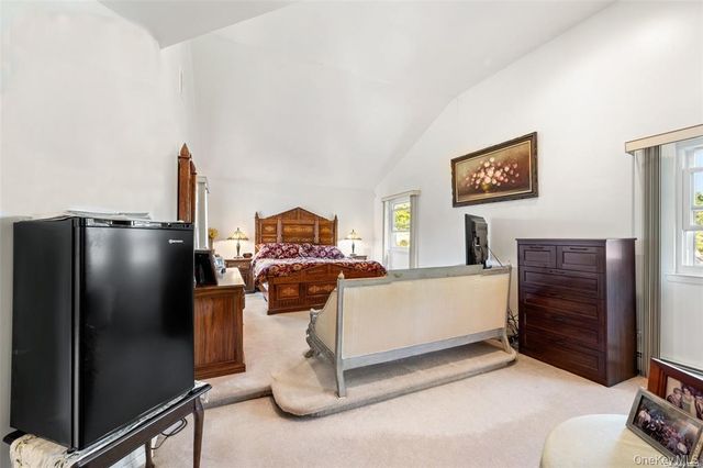 4 Jester Court, Dix Hills, NY 11746