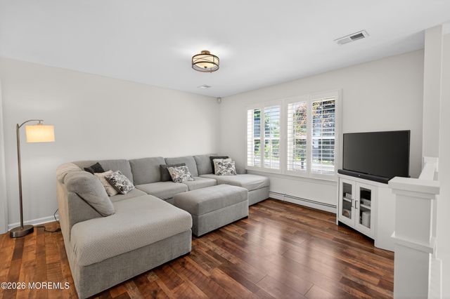 185 Fresh Ponds Road, Monmouth Junction, NJ 08852