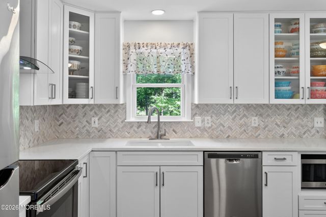 185 Fresh Ponds Road, Monmouth Junction, NJ 08852