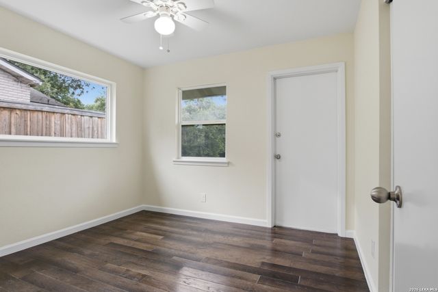 1614 MERRIFORD LN, San Antonio, TX 78209