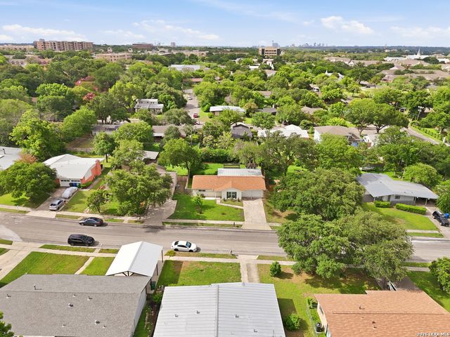 1614 MERRIFORD LN, San Antonio, TX 78209