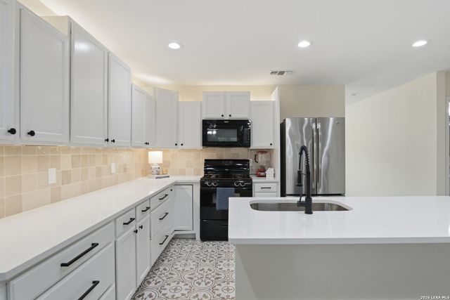 1614 MERRIFORD LN, San Antonio, TX 78209