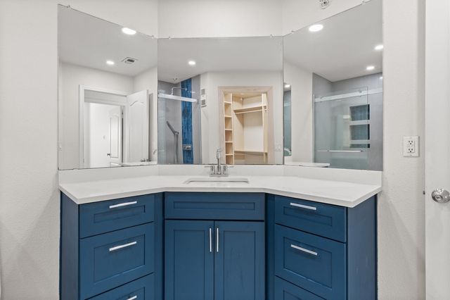 6000 Shepherd Mountain CV 1001, Austin, TX 78730