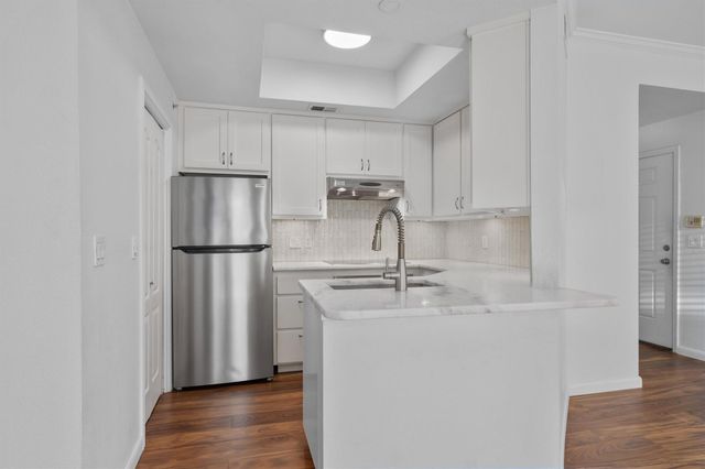 6000 Shepherd Mountain CV 1001, Austin, TX 78730