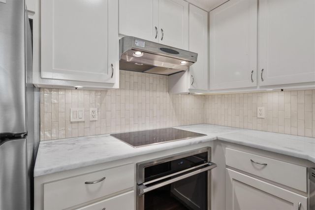 6000 Shepherd Mountain CV 1001, Austin, TX 78730