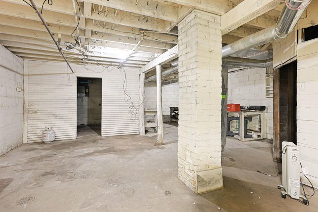 258 Battle Creek Avenue, Battle Creek, MI 49015