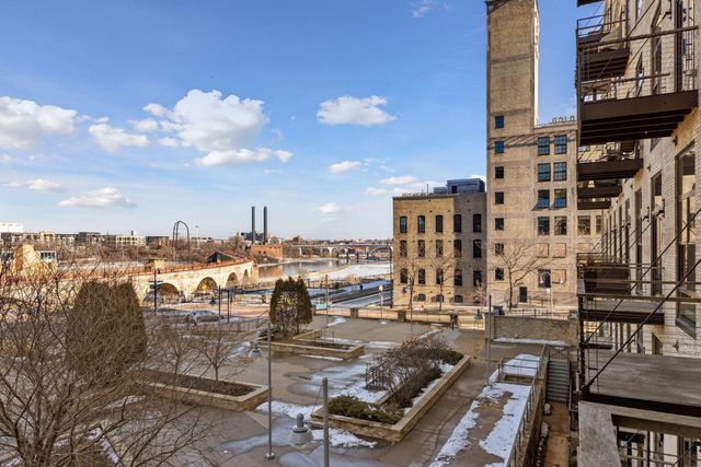 150 Portland Avenue 304, Minneapolis, MN 55401