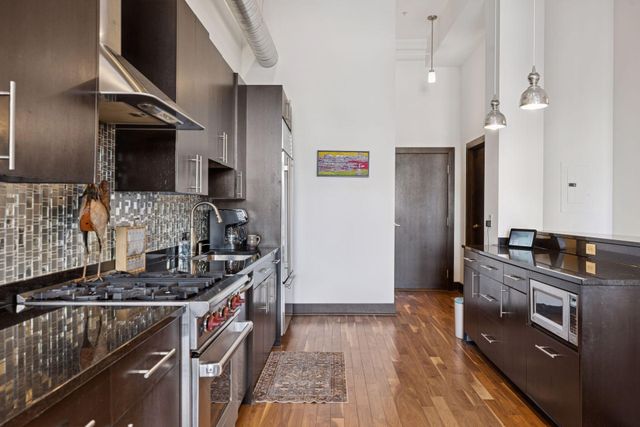 150 Portland Avenue 304, Minneapolis, MN 55401