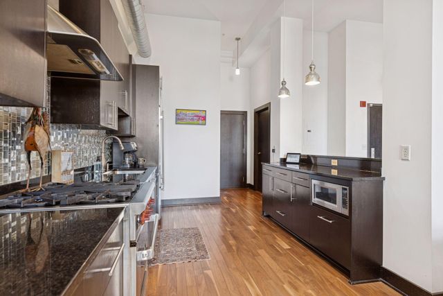 150 Portland Avenue 304, Minneapolis, MN 55401