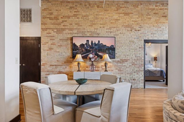 150 Portland Avenue 304, Minneapolis, MN 55401