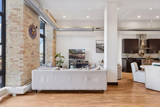 150 Portland Avenue 304, Minneapolis, MN 55401