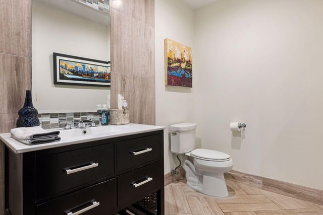 150 Portland Avenue 304, Minneapolis, MN 55401