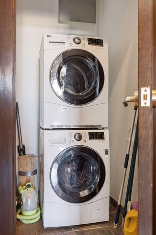 150 Portland Avenue 304, Minneapolis, MN 55401