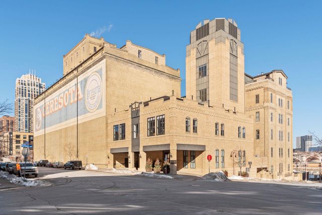 150 Portland Avenue 304, Minneapolis, MN 55401