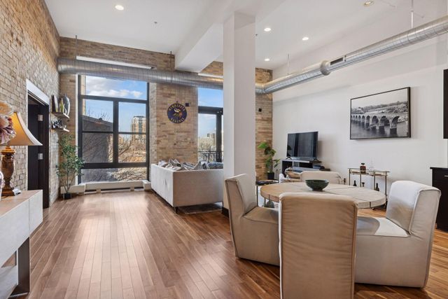 150 Portland Avenue 304, Minneapolis, MN 55401